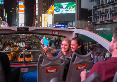 NYC Night Tour: 2hr Live-Guided Panoramic Night Tour by Open-Top Bus 2