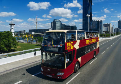 Vienna Essential: 48hr Hop-On Hop-Off Sightseeing Bus Tour 2