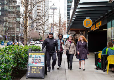 Seattle: Happy Hour Food and Cocktails Tour 2