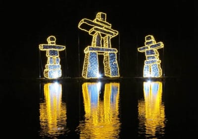 Festive Night on Niagara Holiday Lights Tour with Helicopter Ride 2