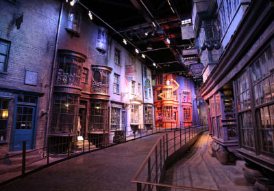 WARNER BROS. STUDIO TOUR - THE MAKING OF HARRY POTTER 2