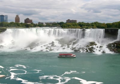 Niagara Falls, Canada Small Group Feel the Mist Walking Tour  2