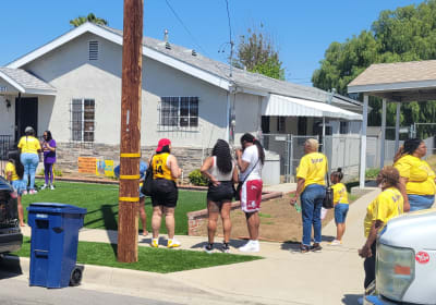 "Friday" Houses,  Boyz N the Hood Limo Party Bus Tour (10+) 2