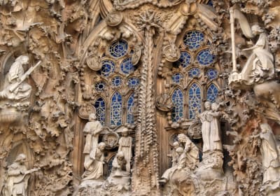 Skip the line for Sagrada Familia and Self-Guided Tours in Barcelona 2