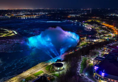 Festive Night on Niagara Holiday Lights Tour with Helicopter Ride 2