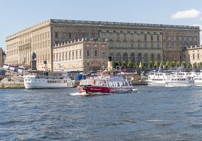Stockholm Hop-On Hop-Off Boat 2