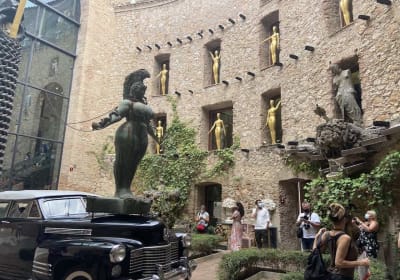Guided Tour to the Dalí Museum 2