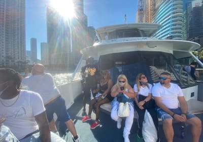 Miami Skyline: Happy Hour Sightseeing Sunset Cruise & Millionaire Homes  2