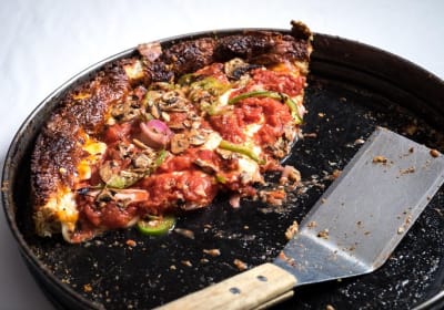 Saturday Chicago Pizza History and Tastings Bus Tour 2