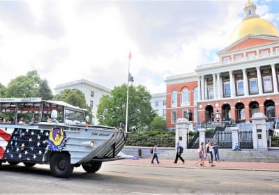 Boston Duck Boat Sightseeing City Tour with Cruise Along Charles River 2