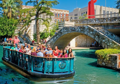 San Antonio Super Saver: Hop-On Hop-Off Bus Tour, Tower of Americas, Museum Admission, and More 2