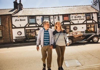 Peak District & Poole’s Cavern from Manchester Includes Admission 2