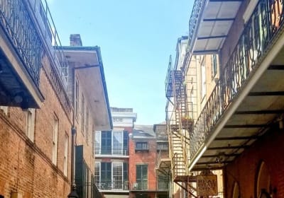 2-Hour French Quarter Ghost Walking Tour in New Orleans 2
