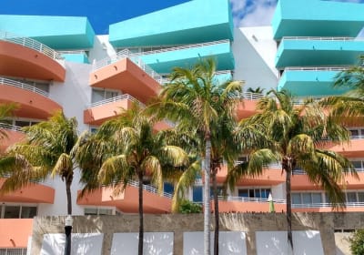 South Beach Sunset Walking Dinner Tour in Miami Beach 2