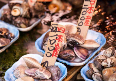 A Tour Through Tokyo’s Kitchen (with World's Most Famous Fish Market) 2