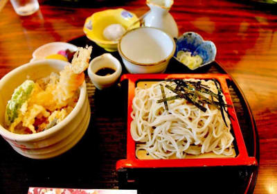 Tokyo: Sugamo Food, Culture, and Calligraphy Tour 2