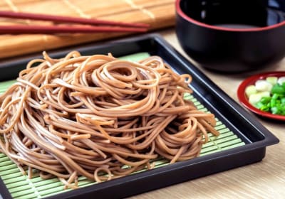 Tokyo: Japanese New Year Food Tour in Shibuya 2