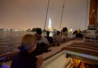 New York City Skyline Night Sailboat Tour  2