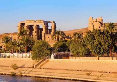 Private Best Luxor Day Tour visit East and West Nile Banks  2