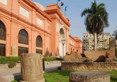 Cairo: Private Pyramids, Museum & Bazaar Tour with Options 2