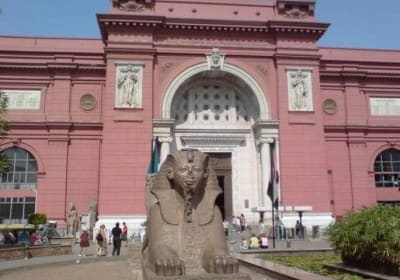 Cairo day tour to Egyptian Museum and Citadel & Bazaar 2