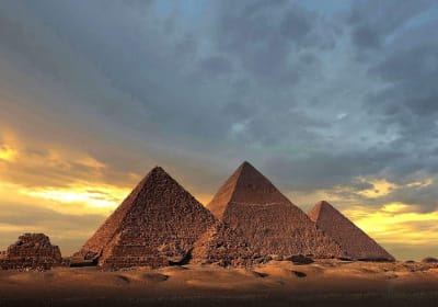 From Cairo or Giza: Giza Pyramids and Sphinx Private Tour 2