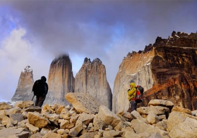 Torres del Paine Trekking Base - Excursión día completo 2
