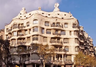 Gaudí Highlights Private Tour with Sagrada Familia Visit 2