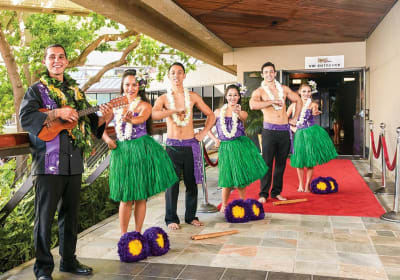 Waikiki Luau Buffet & Rock-A-Hula Show 2