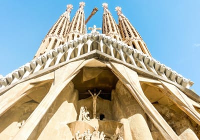 Barcelona's Iconic Landmarks Tour 2