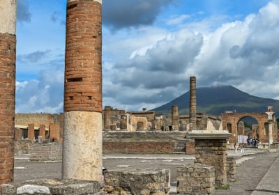Naples to Pompeii Transfer Service 2