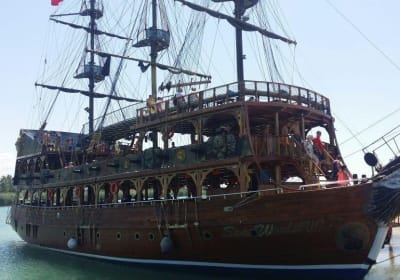 Side Manavgat Boat Trip with Lunch and Unlimited Drinks 2