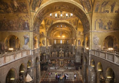 Skip-the-Line St. Mark's Basilica Entry with Audioguide 2