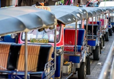 Historic Ayutthaya Tuk-Tuk Tour with Lunch 2