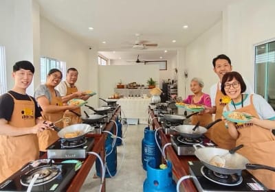 Bangkok Thai Cooking Class with Market Tour 2