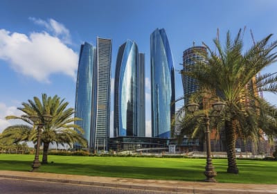 Abu Dhabi Skyscrapers and Iconic Sights Tour 2