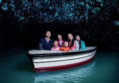 Hobbiton, Waitomo, Rotorua & Taupo 2-Day Tour from Auckland 2