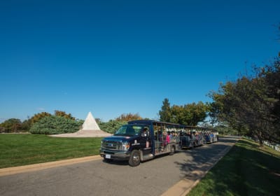 Washington DC Hop-On Hop-Off Trolley Tour with Arlington Cemetery Visit 2