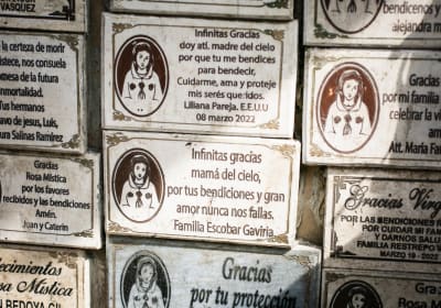 Pablo Escobar and Graffitour Commune 13 Resiliencia Paisa 2
