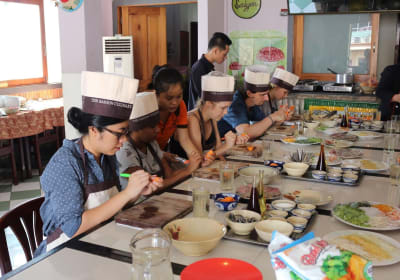 Authentic Vietnamese Cooking Class with Market Visit 2