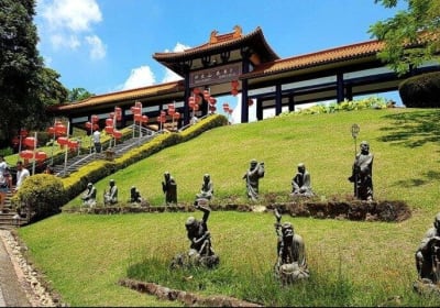 Buddhist Temple & Embu das Artes Tour 2