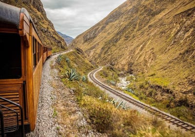 Ecuador Volcanoes & Nariz del Diablo Train Tour 2