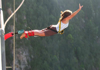 Bungee Jumping at Cabra Corral Dam 2