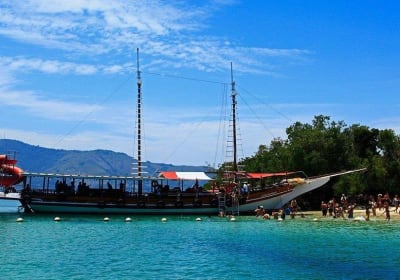 Angra dos Reis Day Trip with Boat Tour and Lunch 2