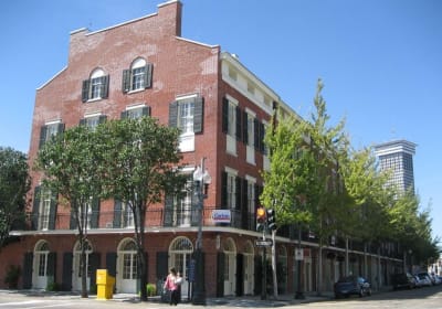 New Orleans Arts District Gallery Tour with Champagne 2