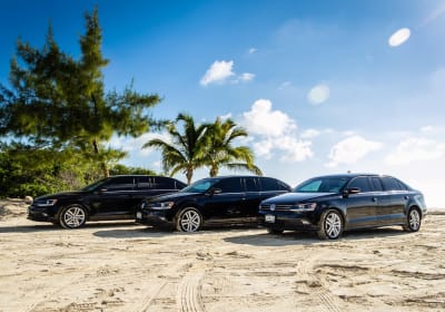 Luxury Sedan Transfer from Puerto Aventuras to Cancun Airport 2