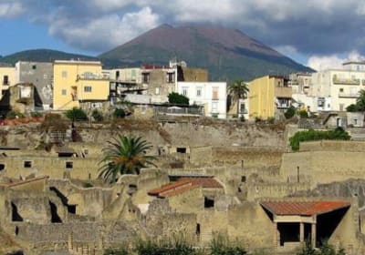 Private Transfer: Rome to Amalfi Coast with Herculaneum Stop 2