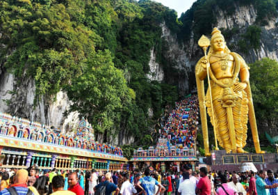 Kuala Lumpur Private Tour: Petronas & Batu Caves 2