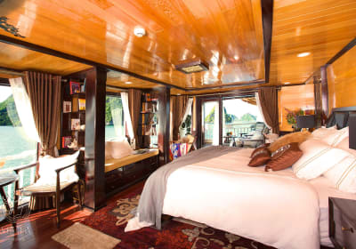 Hera Grand Luxury Cruise in Halong Bay 2