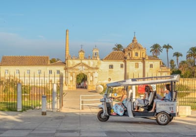 Private Eco Tuk Tuk Tour of Seville 2